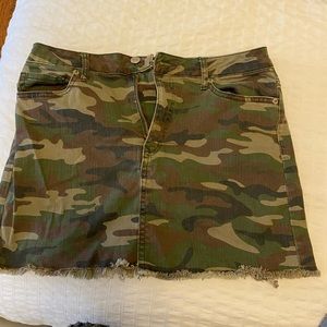 Forever 21 skirt